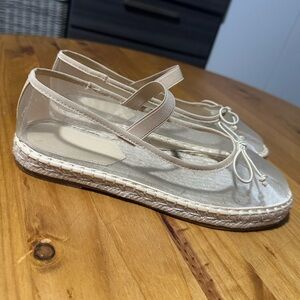 Elegant Beige Espadrille Flats
